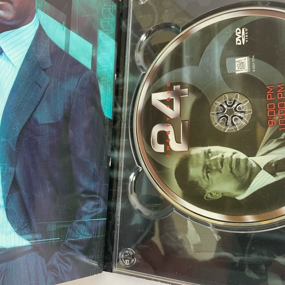 24 Complete Third Season DVD set - Picture 6 of 6